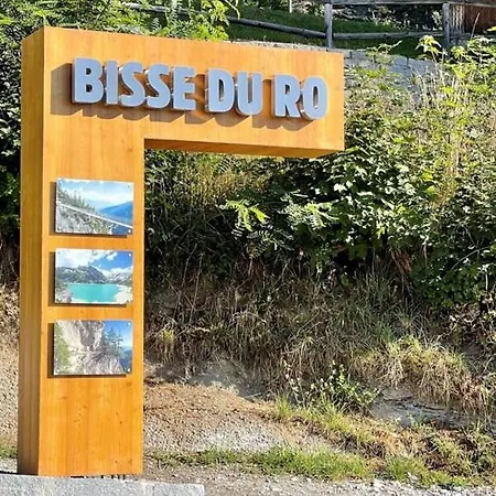 Typique Proche Crans Montana Chalet *