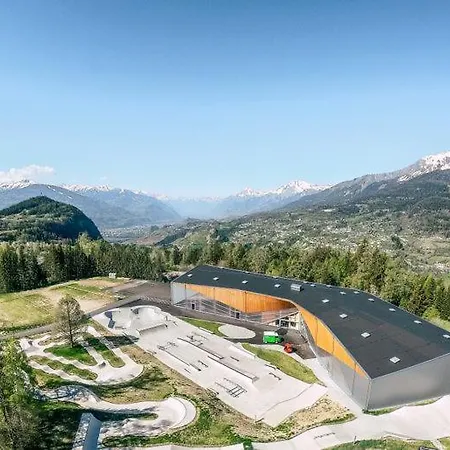 Typique Proche Crans Montana *