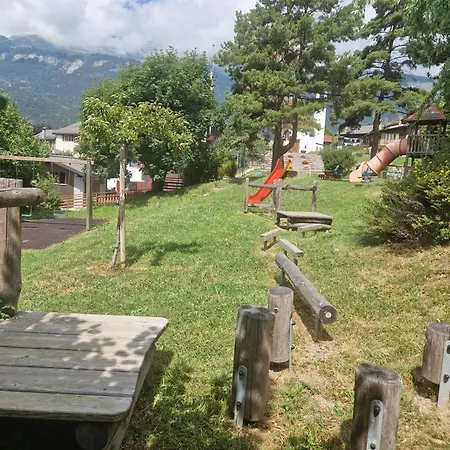 Typique Proche Crans Montana シャレー *