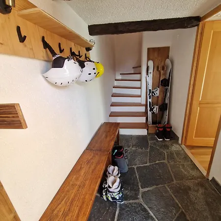 Typique Proche Crans Montana *