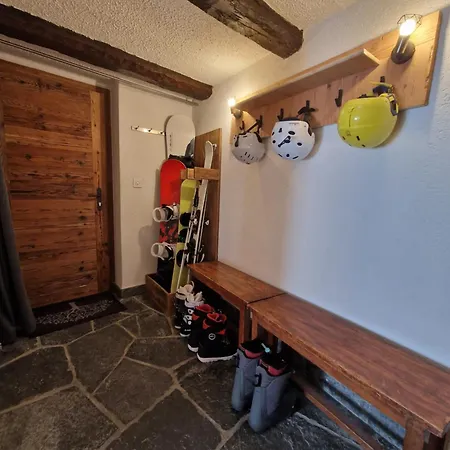 Chalet Typique Proche Crans Montana