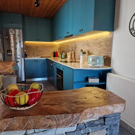 Typique Proche Crans Montana *